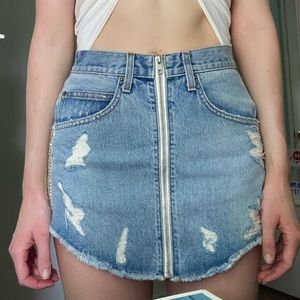 LF CARMAR DENIM SKIRT WITH GEM STONE SIDE sz 27